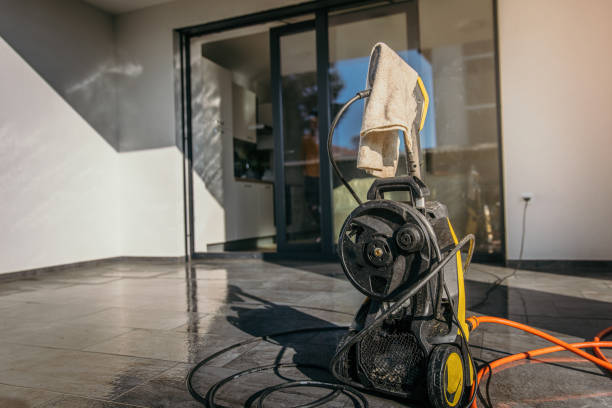 Best Vinyl Siding Pressure Washing in Howard, WI